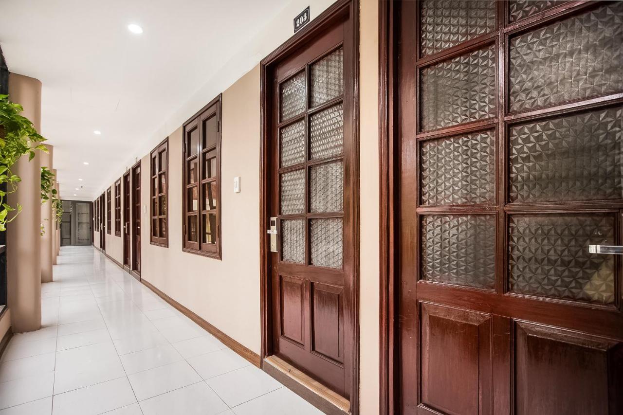 Khach San Giao Thong Hotel Hanoi Exterior photo