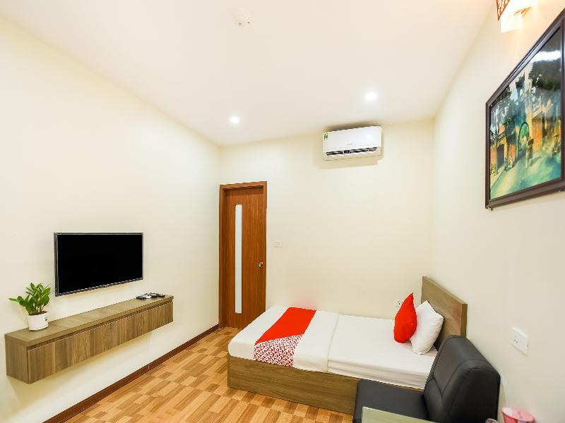 Khach San Giao Thong Hotel Hanoi Exterior photo